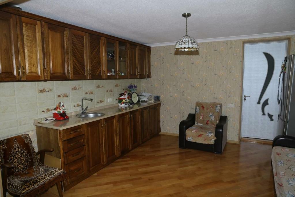 Nana'S Apartment クタイシ エクステリア 写真