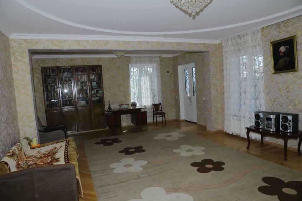 Nana'S Apartment クタイシ エクステリア 写真