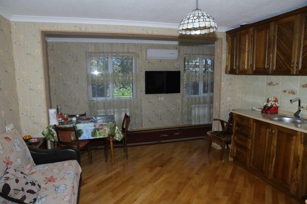Nana'S Apartment クタイシ エクステリア 写真